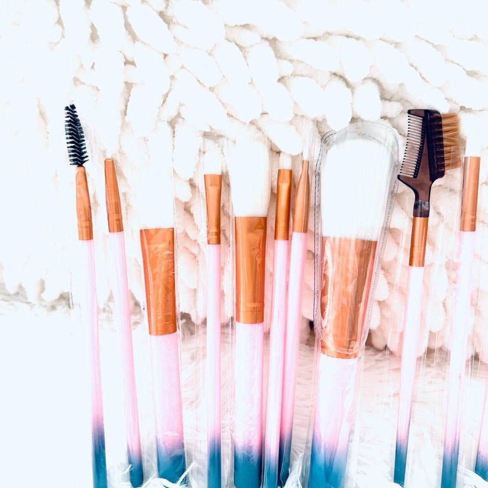 Makeup tools - Picture 2 of 4